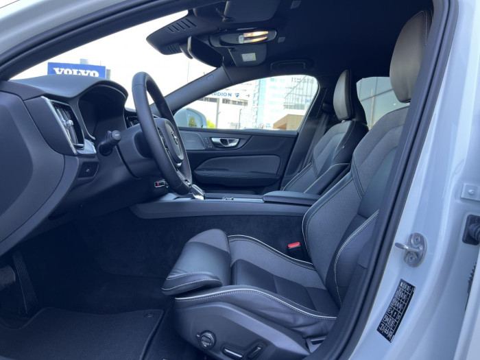 Volvo V60 CROSS COUNTRY B4 AWD Aut