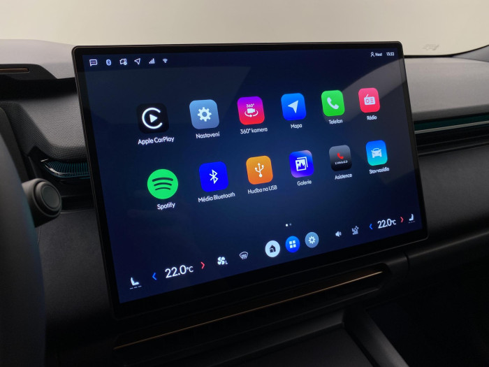 Lynk & Co 08 MORE PHEV