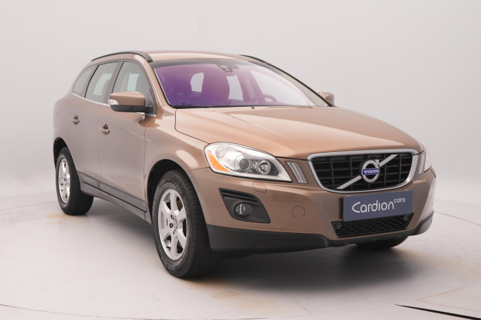 Volvo XC60 D3 AWD MOMENTUM CZ 1.maj 2.4 d Momentum