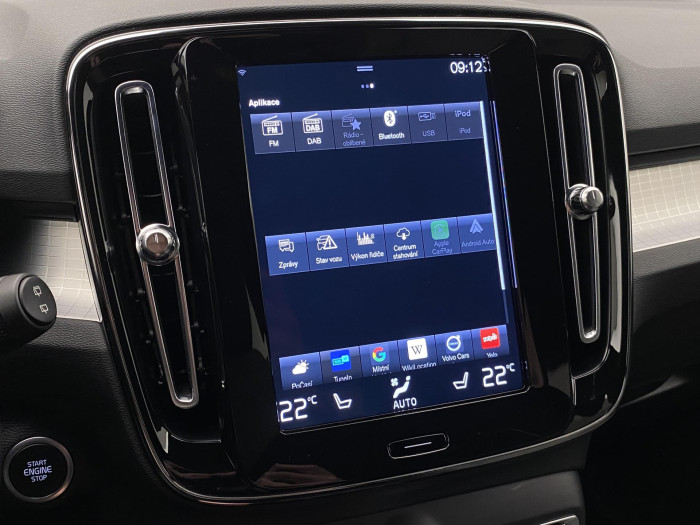 Volvo XC40 T4 RECHARGE CORE AUT CZ