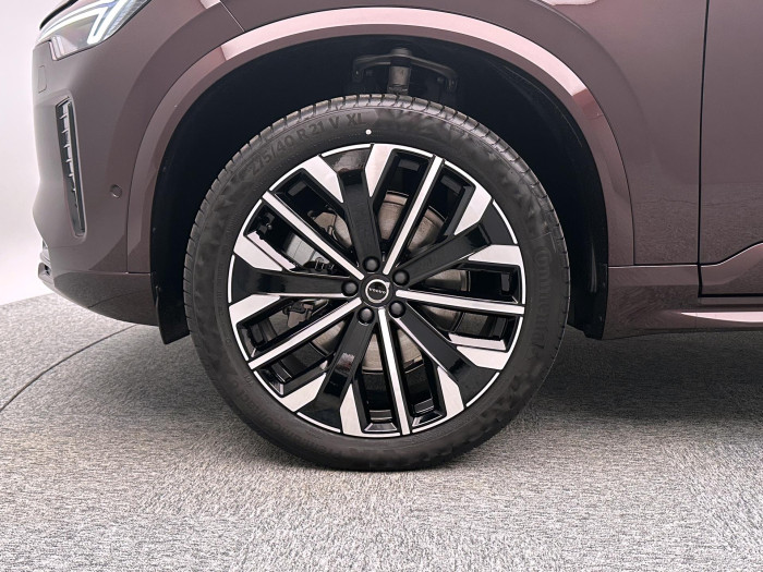 Volvo XC90 B5 AWD AUT DARK PLUS 7 míst