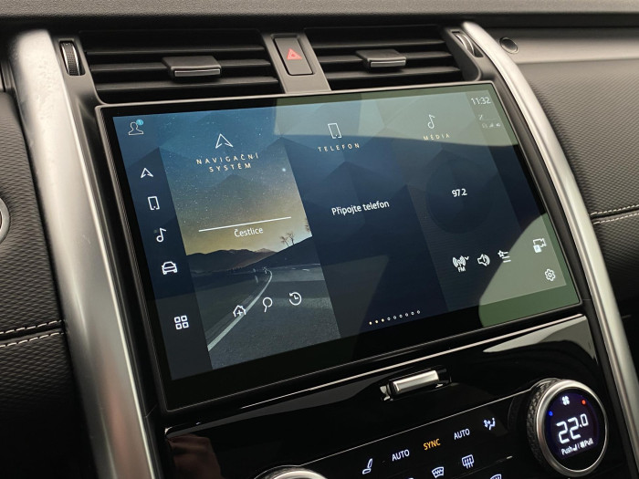 Land Rover Discovery D250 SE AWD REZERVACE 3.0 d SE