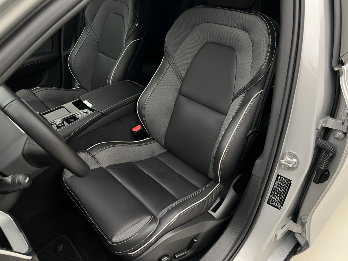 Volvo S60 T6 AWD RECHARGE PLUS DARK AUT
