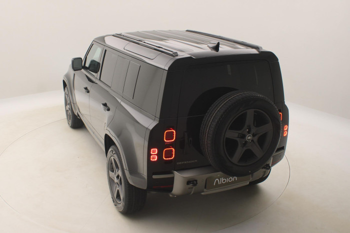 Land Rover Defender 110 D300 X-DYNAMIC SE AWD AUT 3.0 d Dynamic SE