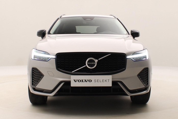 Volvo XC60 B4 AWD PLUS DARK AUT CZ 1.maj