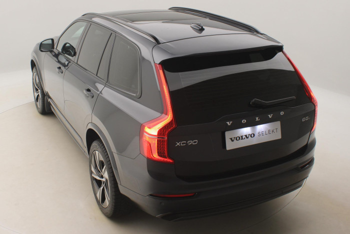 Volvo XC90 B5 AWD R-DESIGN AUT