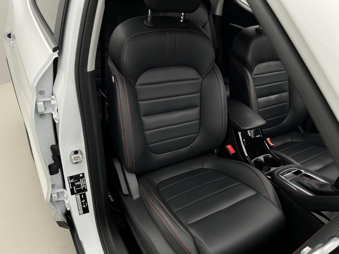 MG ZS 1.0T EXCLUSIVE AUT CZ 1.maj. 1.0 Exclusive