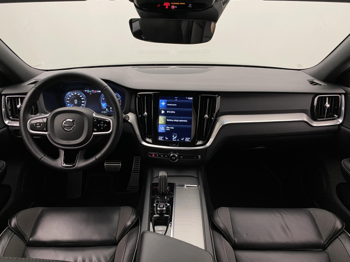 Volvo V60 B3 DARK PLUS REZERVACE
