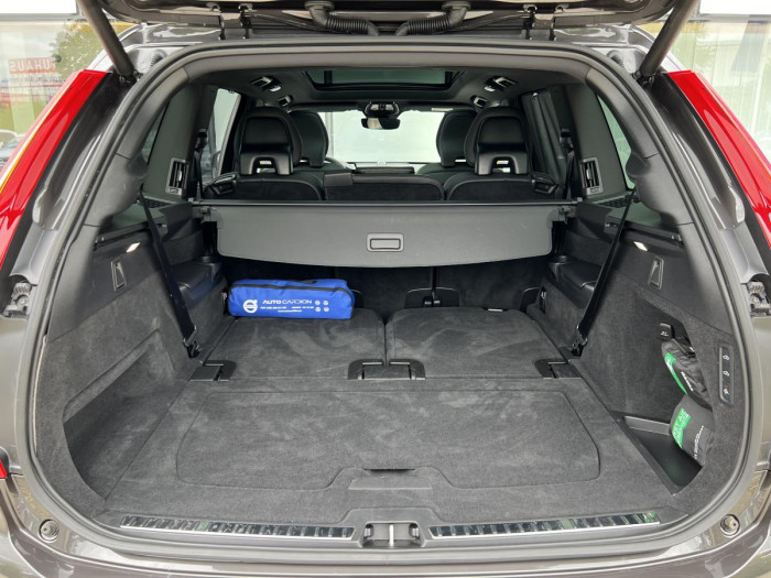 Volvo XC90 B5 AWD DARK ULT. 7MÍSTNÁ Aut