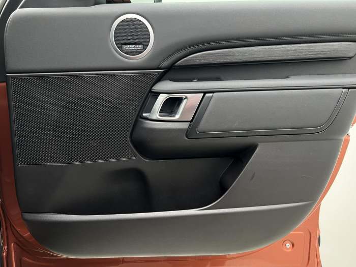 Land Rover Discovery 3.0 TDV6 HSE AWD AUT CZ