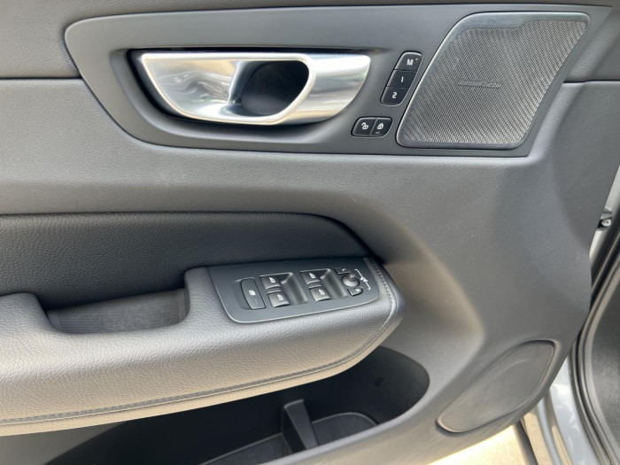 Volvo XC60 B4 MOMENTUM Aut 1.maj. 2.0 Momentum
