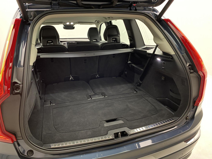 Volvo XC90 B5 AWD PLUS BRIGHT AUT 1.maj