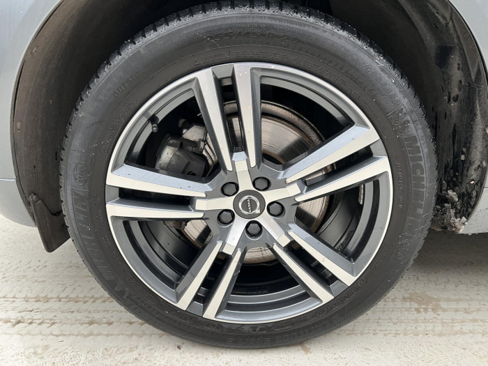 Volvo XC60 B5 AWD INSCRIPTION AUT