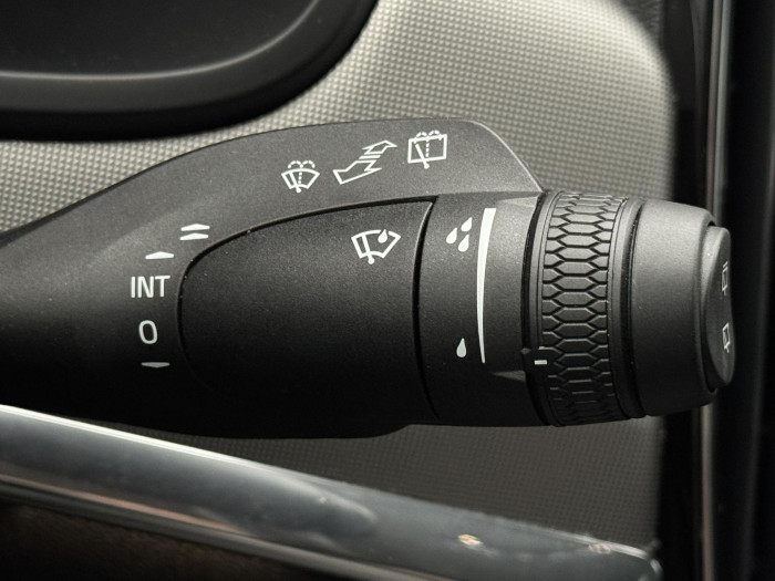 Volvo V90 T6 AWD RECHARGE DARK 1.maj