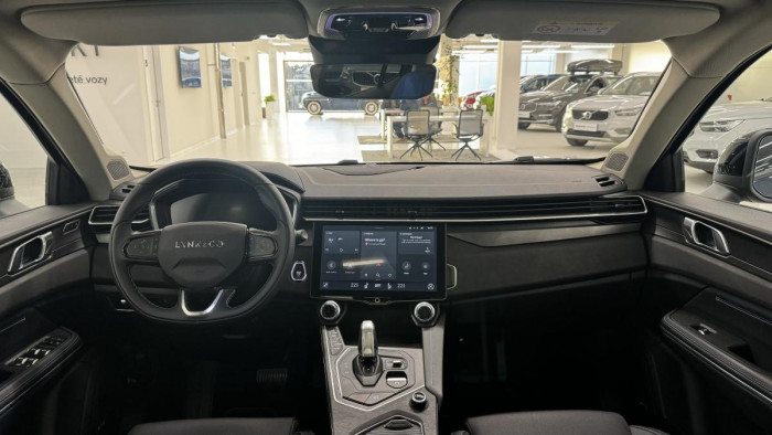 Lynk & Co 01 PHEV DCT AUT