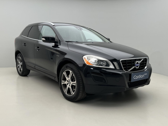 Volvo XC60 D3 AWD MOMENTUM AUT CZ 2.4 d Momentum