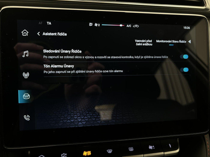 MG ZS 1.5 ESSENTIAL PLUS CZ