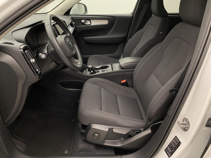 Volvo XC40 T3 MOMENTUM PRO AUT 1.maj 1.5 Momentum
