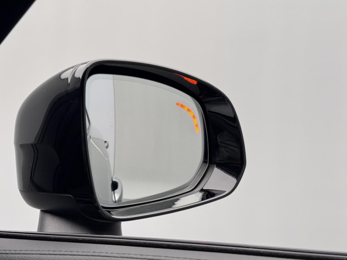 Volvo XC90 B5 AWD R-DESIGN AUT