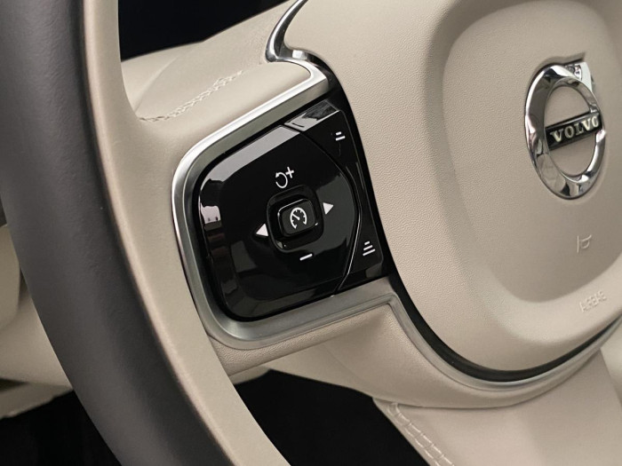 Volvo V90 CC B4 AWD PLUS AUT REZERVACE