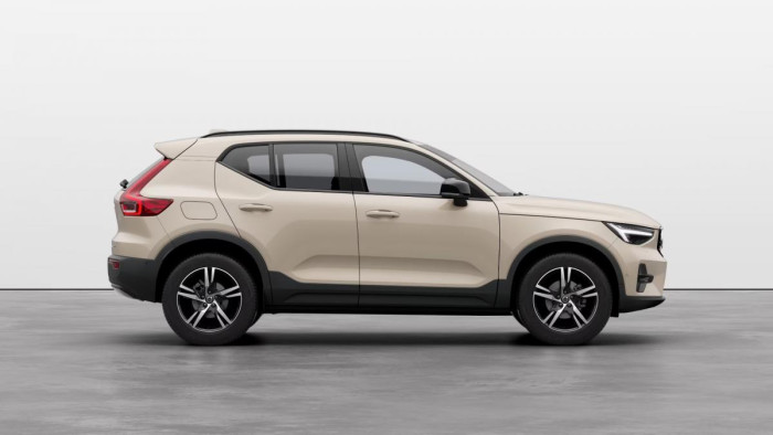 Volvo XC40 B3 AUT DARK PLUS