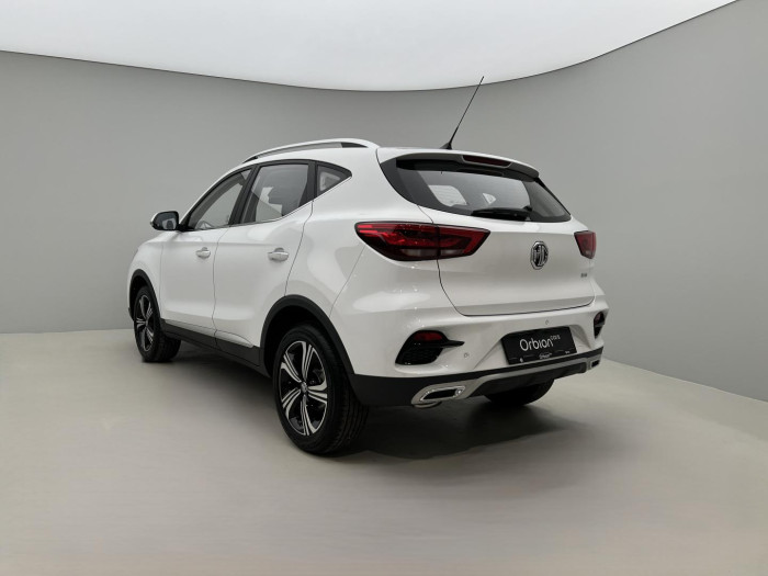 MG ZS ESSENTIAL PLUS 1.5 AKCE