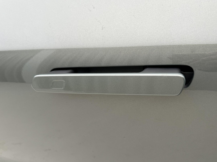 Lynk & Co 08 MORE PHEV