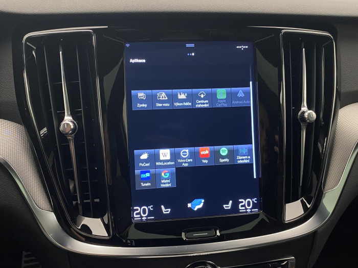 Volvo V60 B4 R-DESIGN AUT