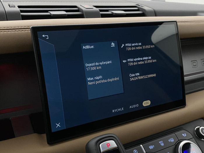 Land Rover Defender 110 D300 X AWD REZERVACE 3.0 d