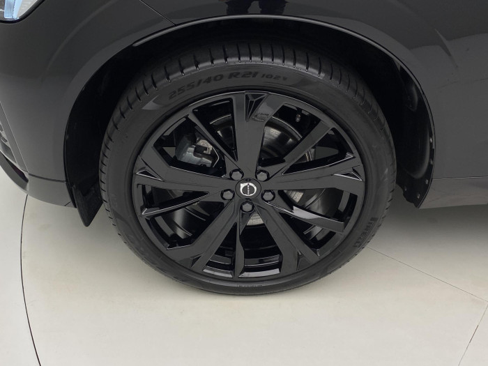 Volvo XC60 B5 AWD PLUS BLACK EDITION AUT