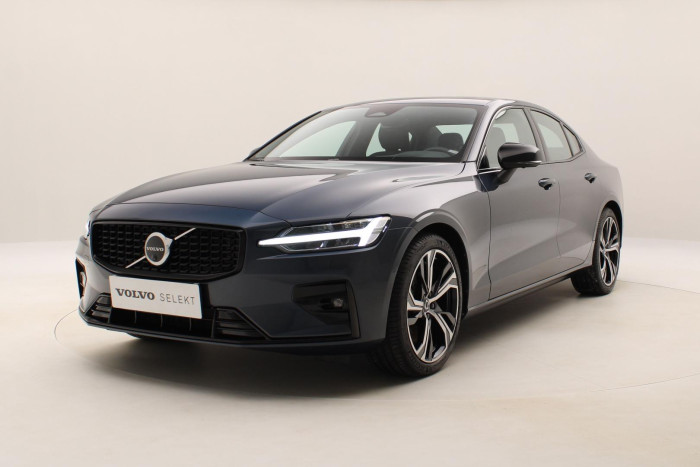 Volvo S60 B5 AWD ULTIMATE DARK AUT 1.maj