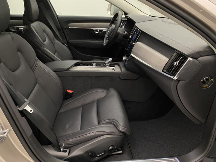 Volvo V90 B4 AWD AUT CROSS COUNTRY PLUS 2.0 Plus