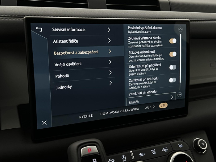 Land Rover Defender 110 D200 S AWD Aut 3.0 d