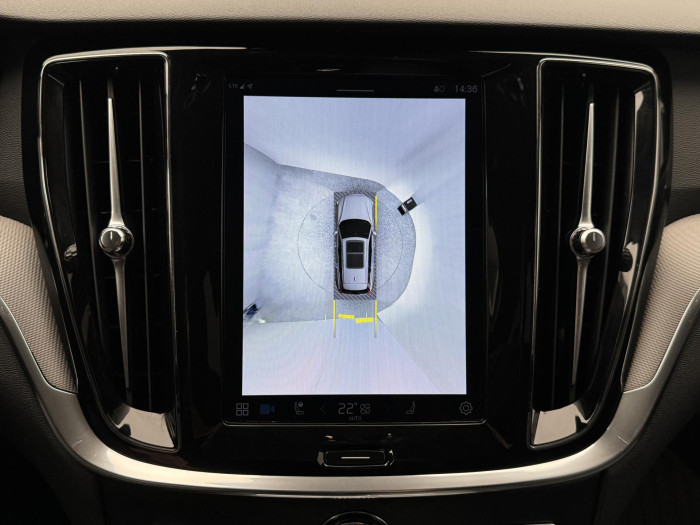 Volvo V60 CC B5 AWD PLUS REZERVACE