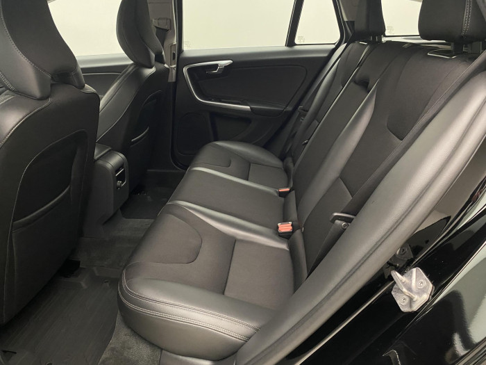 Volvo V60 D3 MOMENTUM CZ 2.0 d Momentum