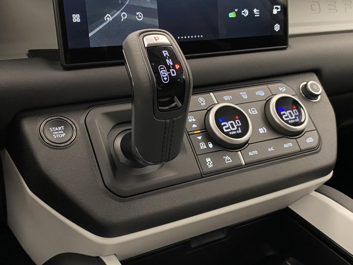 Land Rover Defender 110 D200 S AWD AUT 3.0 d