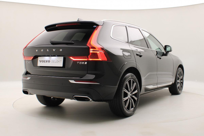 Volvo XC60 T5 AWD INSCRIPTION REZERVACE