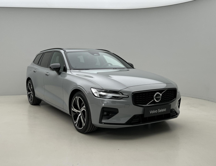 Volvo V60 B4 PLUS DARK AUT 1.maj.