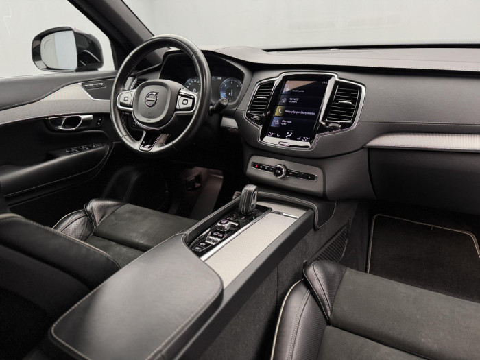 Volvo XC90 B5 AWD R-DESIGN AUT CZ
