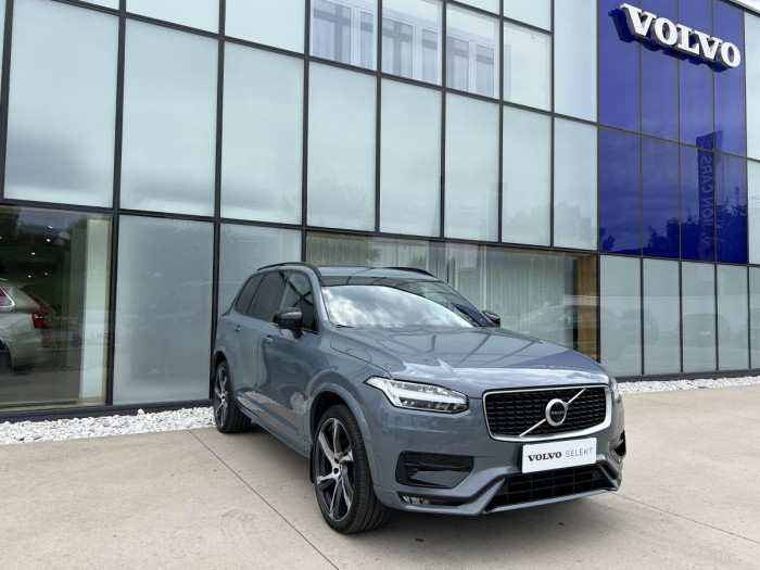 Volvo XC90 B5 AWD R-DESIGN 7 MÍSTNÁ Aut