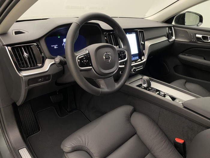 Volvo V60 B4 AUT DARK PLUS