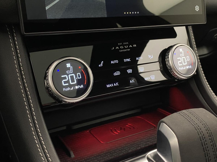 Jaguar F-Pace D300 R-DYNAMIC SE AWD AUT 3.0 d Dynamic SE