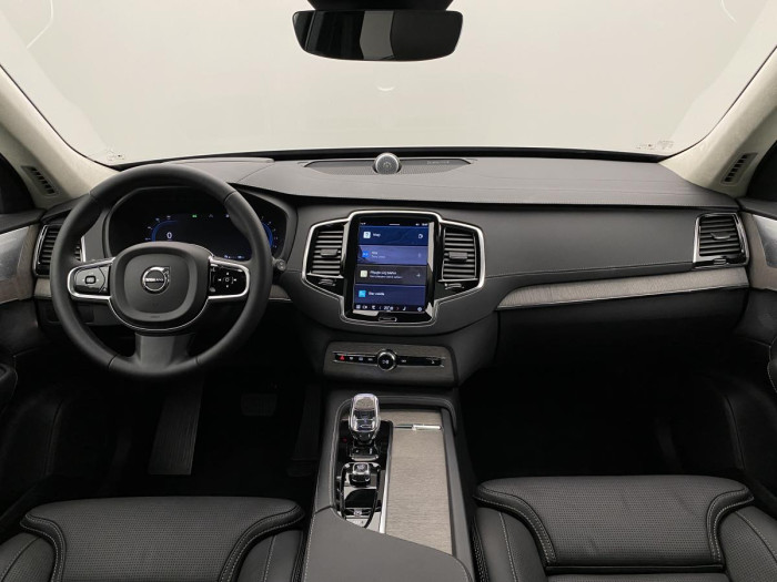 Volvo XC90 B6 AWD ULTIMATE REZERVACE