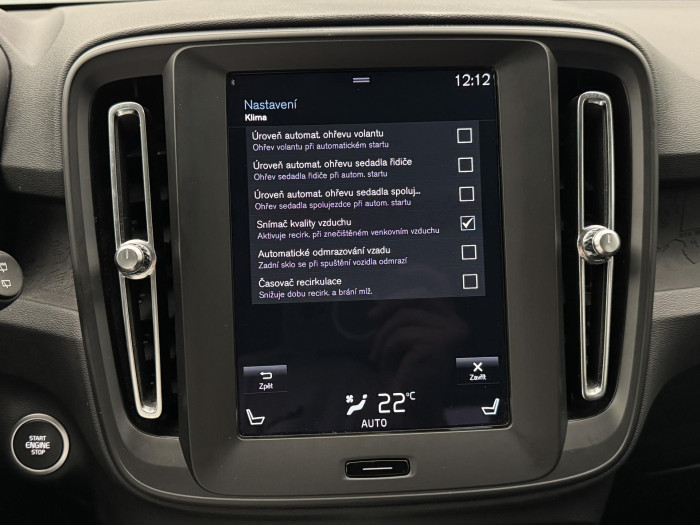 Volvo XC40 T2 MOMENTUM AUT CZ 1.maj. 1.5 Momentum