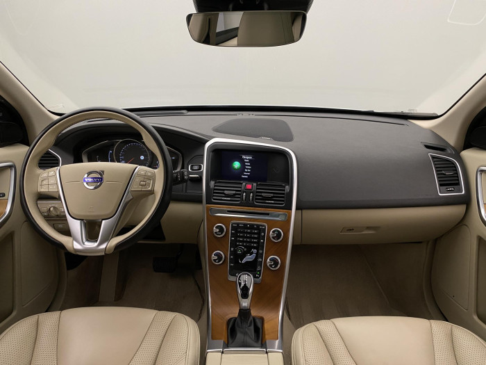 Volvo XC60 T6 AWD INSCRIPTION AUT CZ