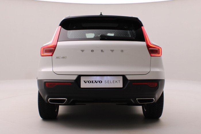 Volvo XC40 D4 AWD R-DESIGN AUT 2.0 d