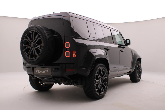 Land Rover Defender OCTA BLACK P635