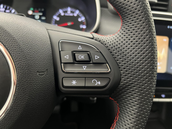 MG ZS 1.5 ESSENTIAL PLUS CZ 1.maj.