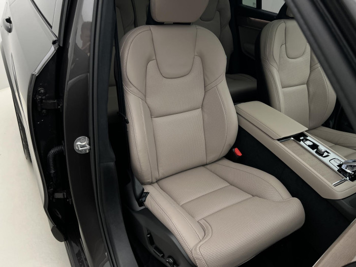 Volvo XC90 B5 AWD DARK ULTRA AUT