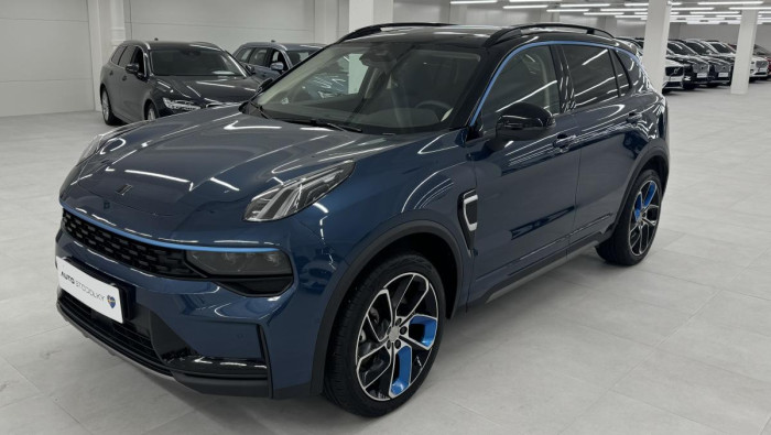 Lynk & Co 01 PHEV DCT AUT 1.maj. REZERVACE